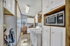 315-Live-Oak-laudry