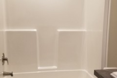 cedar-oaks-guest-bath