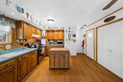 11102422-5H9pXJzXY5m9TCG2