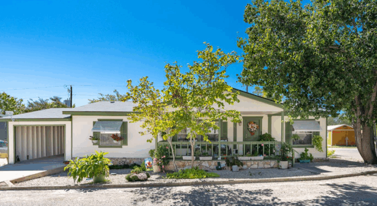 100 Lantana Dr, #62