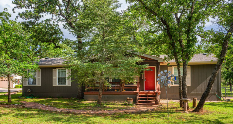216 Windmill Oaks