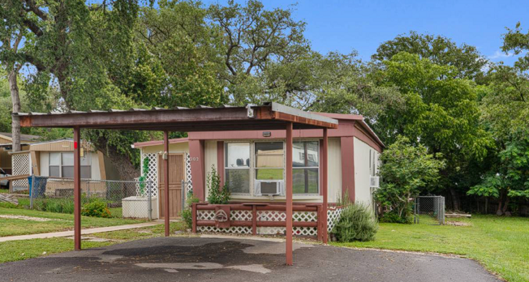 202 Wood Dr